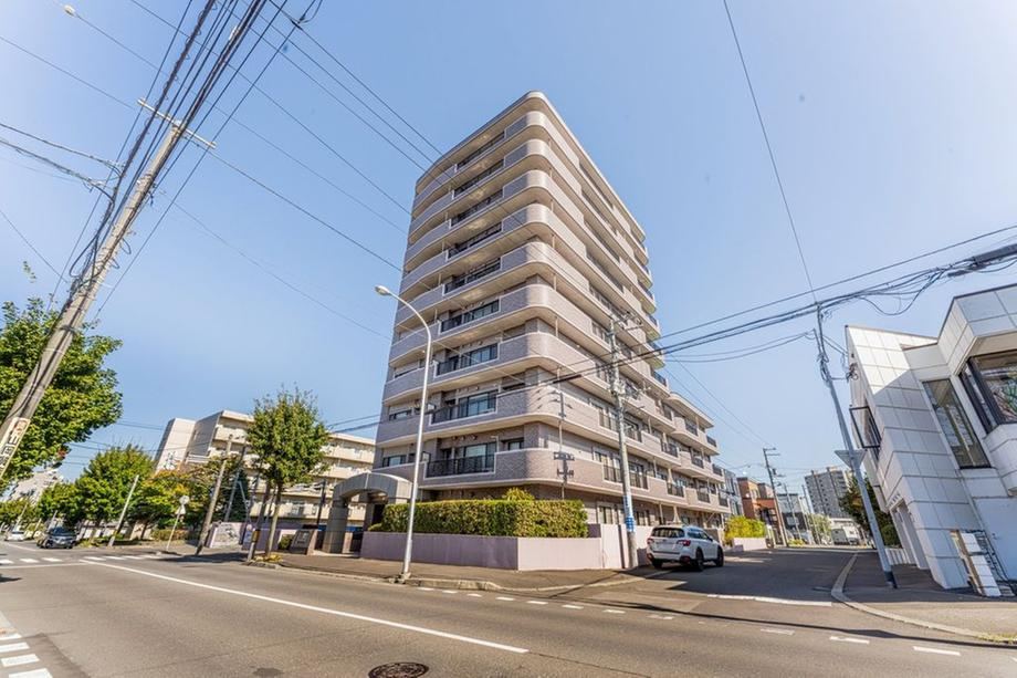 4LDK apartment in Toyohira Ward, Sapporo, Hokkaido - Photo 1