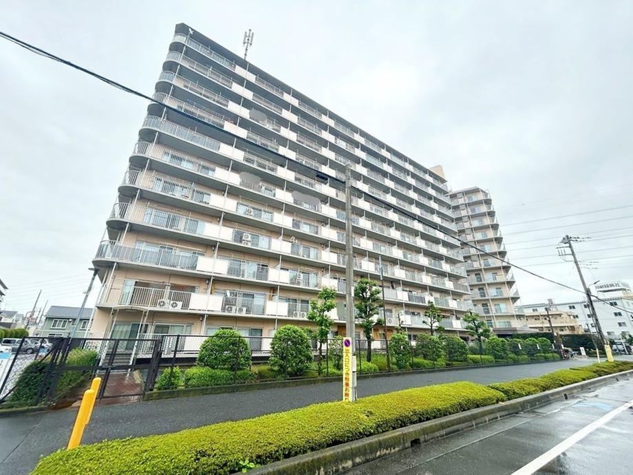 1LDK apartment in Asaka, Saitama - Photo 1