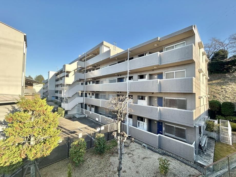 2LDK+S apartment in Tama Ward, Kawasaki, Kanagawa - Photo 1