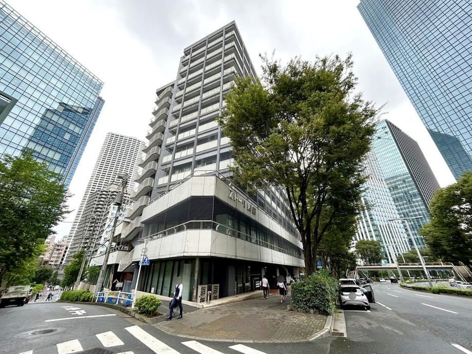 1LDK+S apartment in Shinjuku Ward, Tokyo - Photo 1