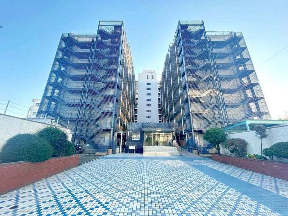 2K apartment in Edogawa Ward, Tokyo - Photo 1