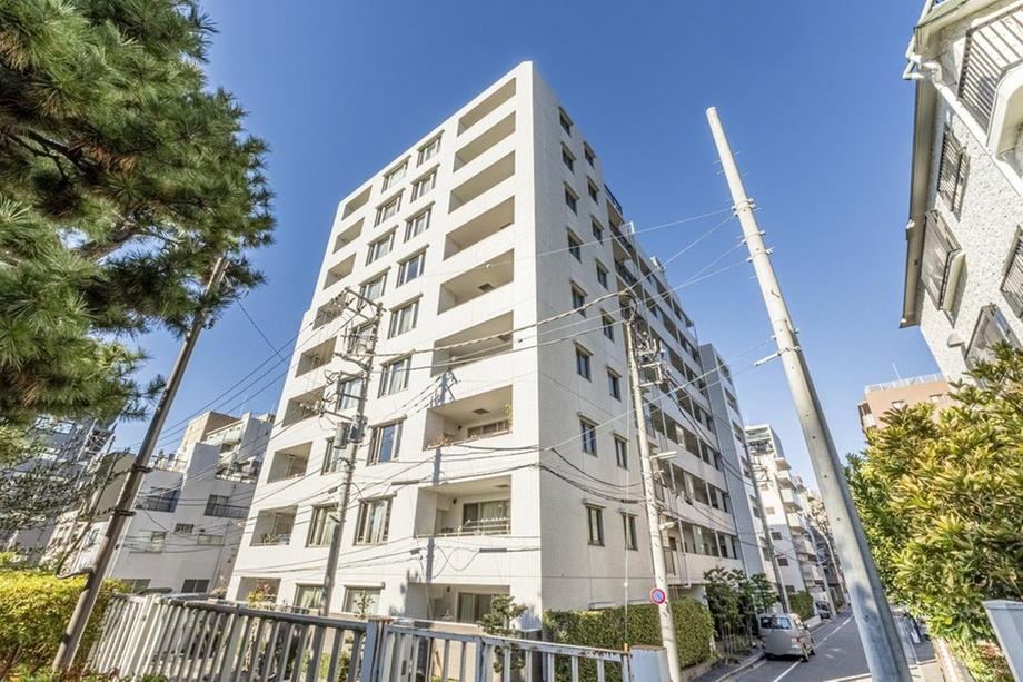 2LDK apartment in Koto Ward, Tokyo - Photo 1