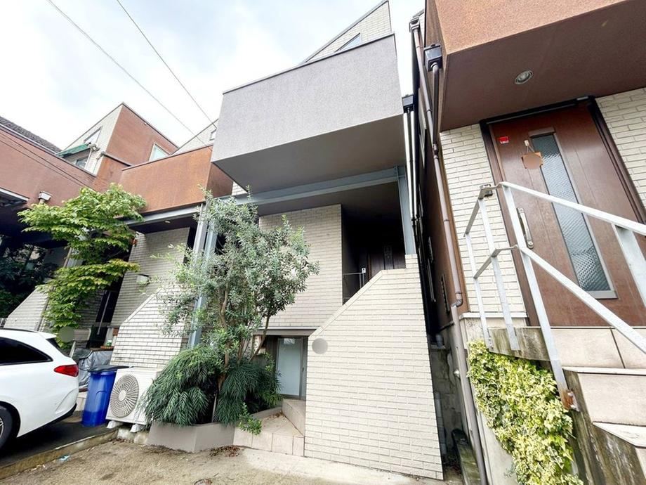 3LDK house in Setagaya Ward, Tokyo - Photo 1