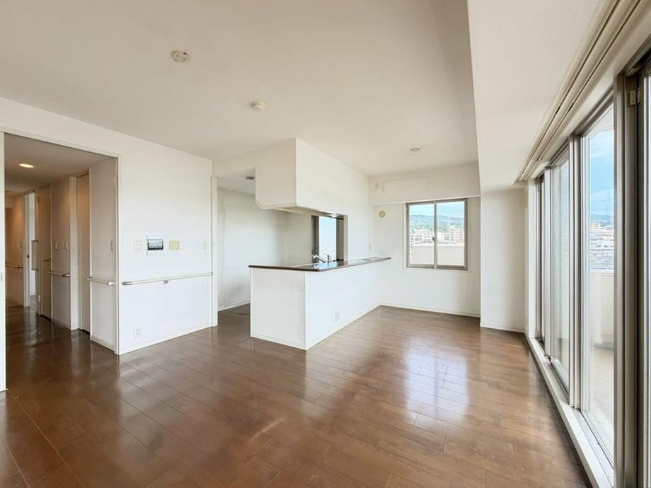 3LDK apartment in Takarazuka, Hyogo - Photo 1