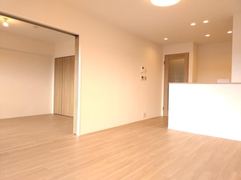 3LDK apartment in Nishinomiya, Hyogo - Photo 1
