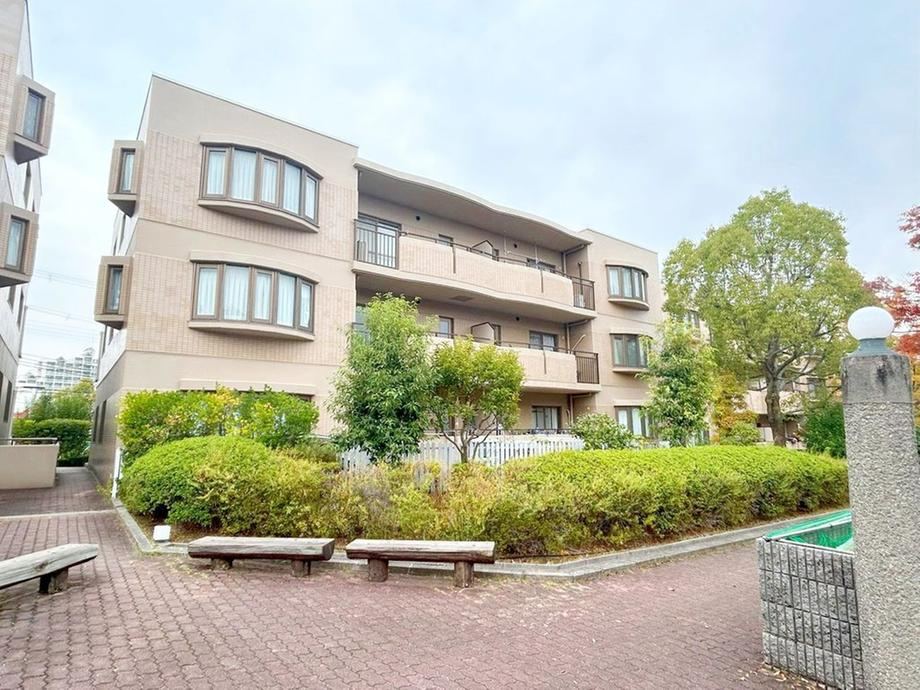 4LDK apartment in Nishi Ward, Kobe, Hyogo - Photo 1