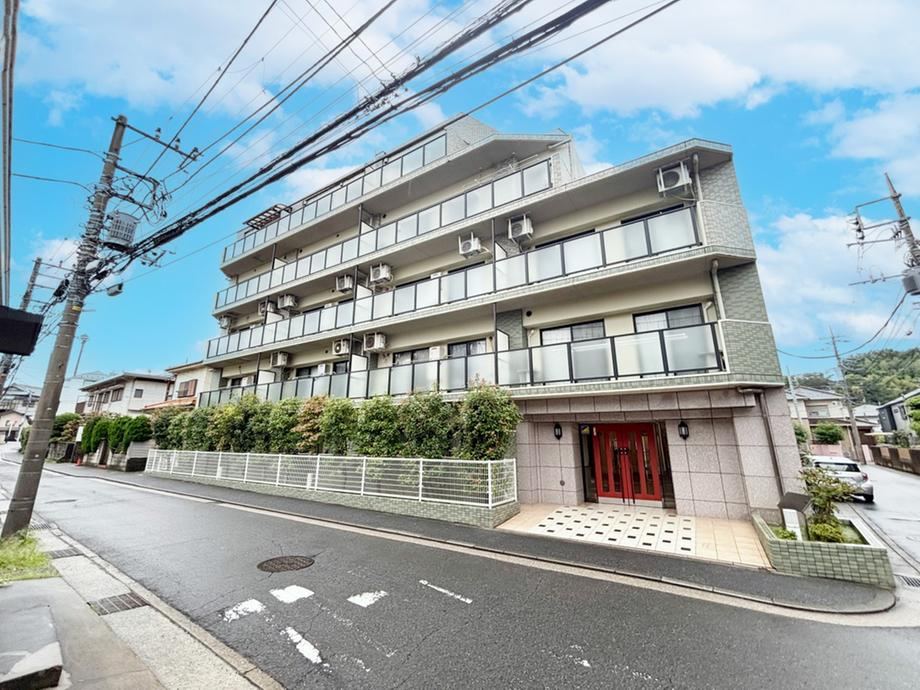 2LDK+S apartment in Kohoku Ward, Yokohama, Kanagawa - Photo 1