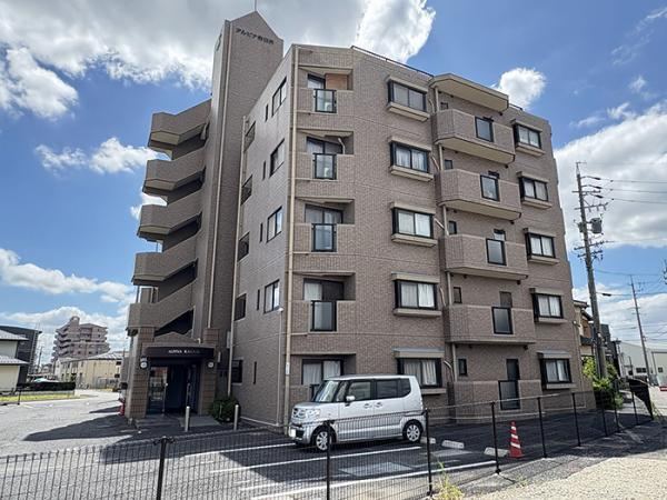 3LDK apartment in Kasugai, Aichi - Photo 1