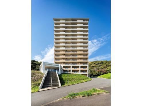 1LDK+S apartment in Yokosuka, Kanagawa - Photo 1