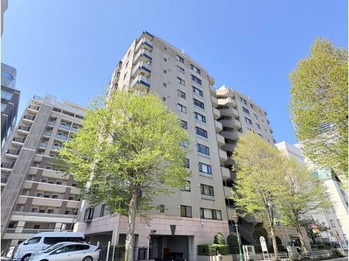 2LDK+S apartment in Naka Ward, Yokohama, Kanagawa - Photo 1