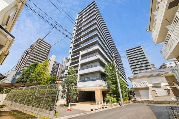 3LDK apartment in Tokorozawa, Saitama - Photo 1