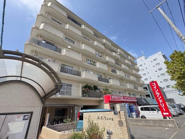 2LDK apartment in Naka Ward, Hiroshima - Photo 1
