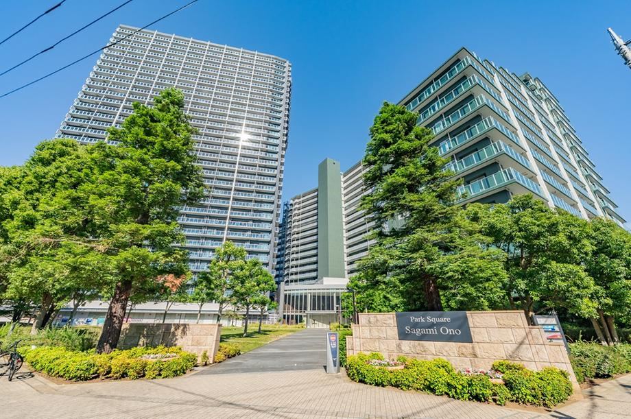 3LDK apartment in Minami Ward, Sagamihara, Kanagawa - Photo 1
