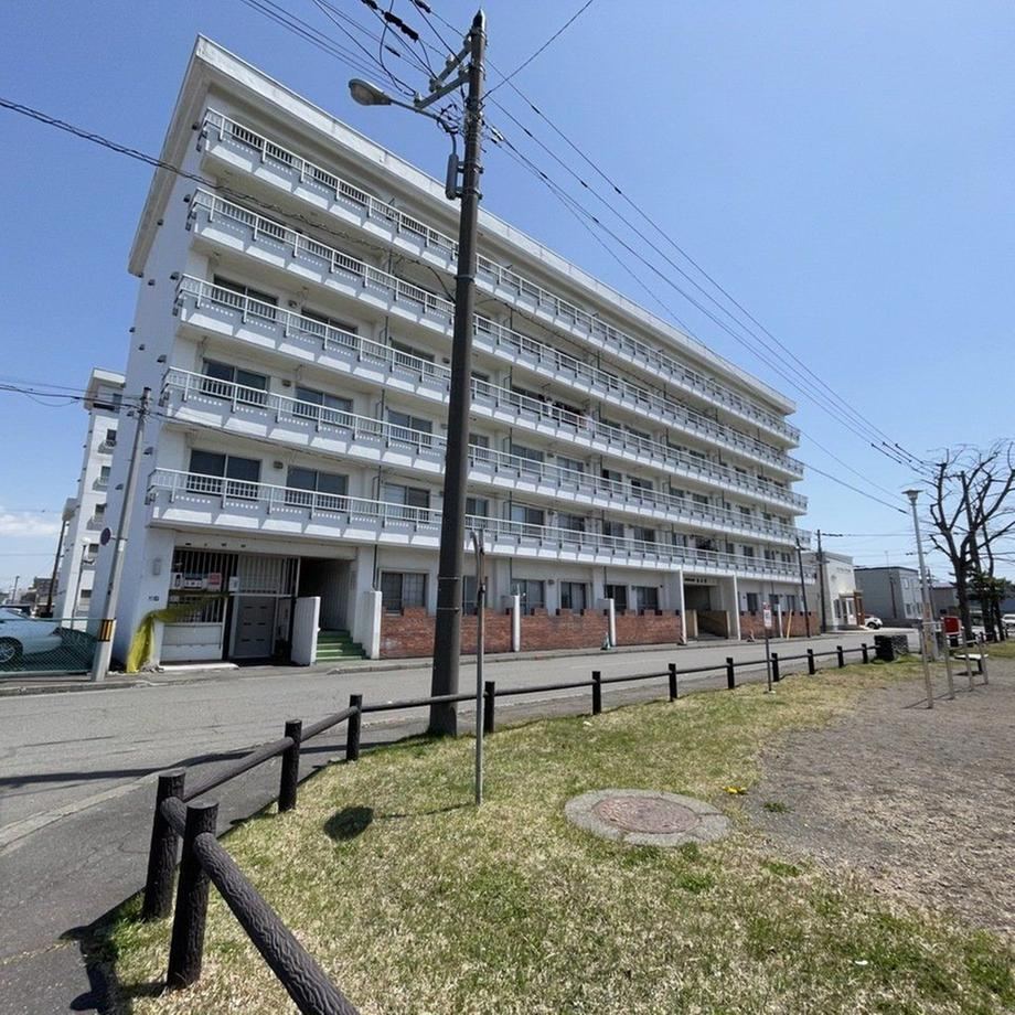 1K apartment in Tomakomai, Hokkaido - Photo 1