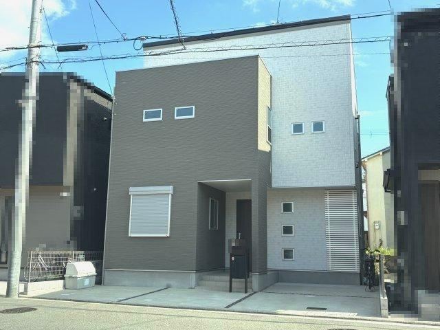 3LDK house in Naka Ward, Sakai, Osaka - Photo 1