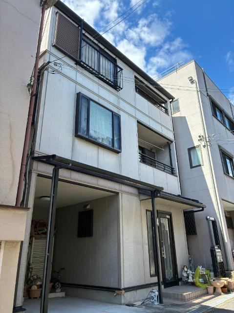 3LDK house in Kita Ward, Sakai, Osaka - Photo 1