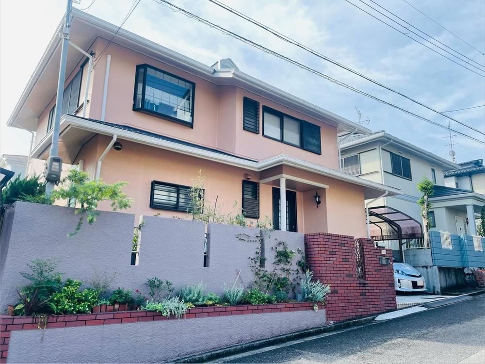 5LDK house in Takatsuki, Osaka - Photo 1