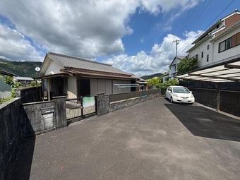 3DK house in Kami