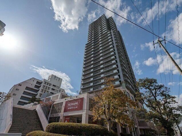 3LDK apartment in Kochi, Kochi - Photo 1