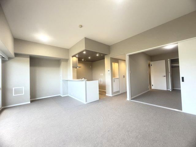 3LDK apartment in Suma Ward, Kobe, Hyogo - Photo 1