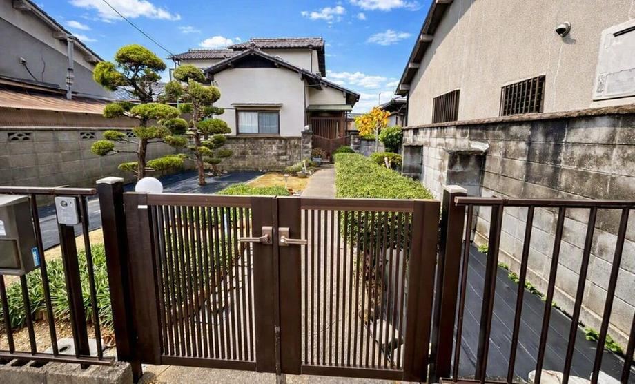 5DK house in Takaishi, Osaka - Photo 1
