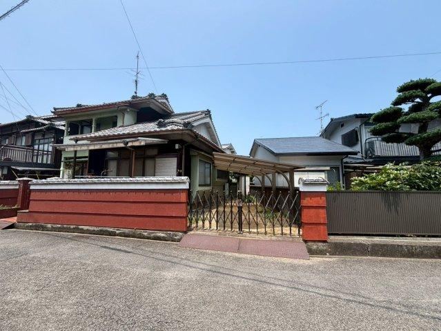 4DK house in Matsuyama, Ehime - Photo 1
