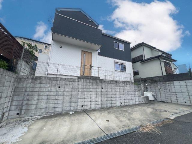 4LDK house in Machida, Tokyo - Photo 1