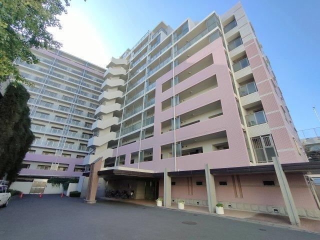 2LDK apartment in Sumida Ward, Tokyo - Photo 1