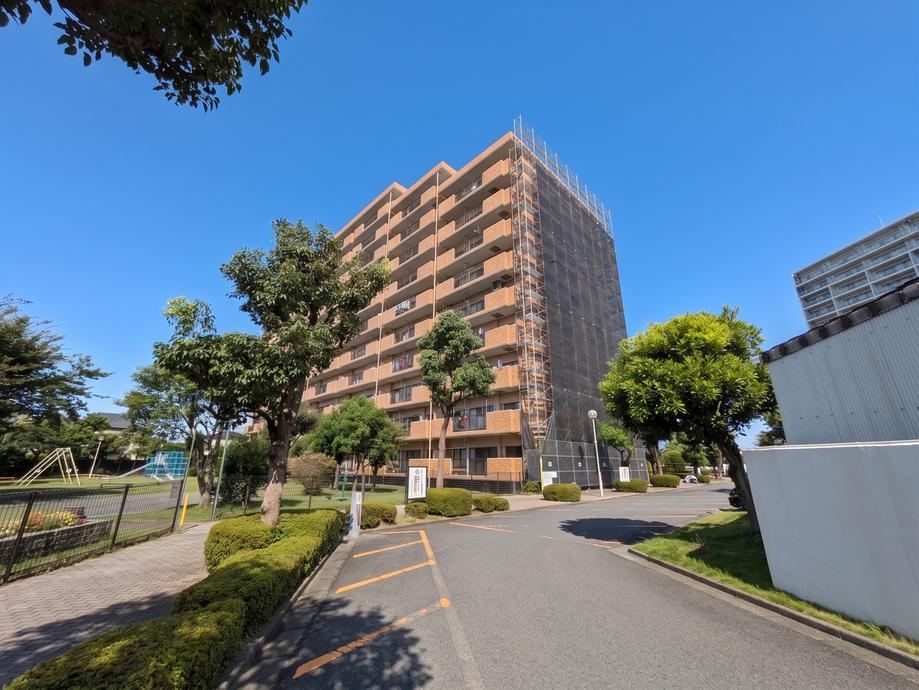 3LDK apartment in Chigasaki, Kanagawa - Photo 1