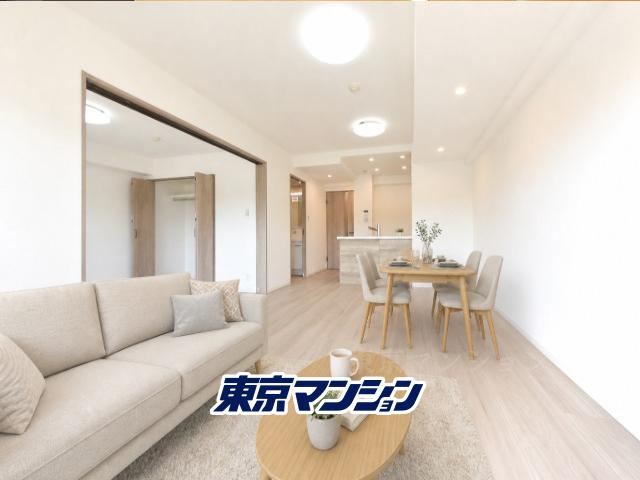 2LDK+S apartment in Adachi Ward, Tokyo - Photo 1