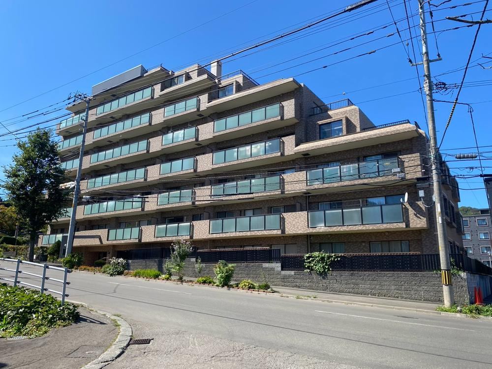 4LDK apartment in Chuo Ward, Sapporo, Hokkaido - Photo 1