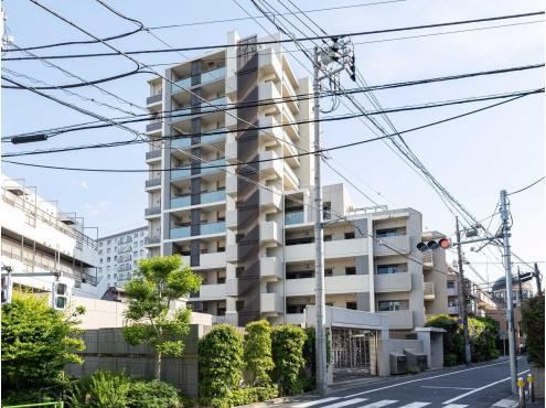3LDK apartment in Setagaya Ward, Tokyo - Photo 1