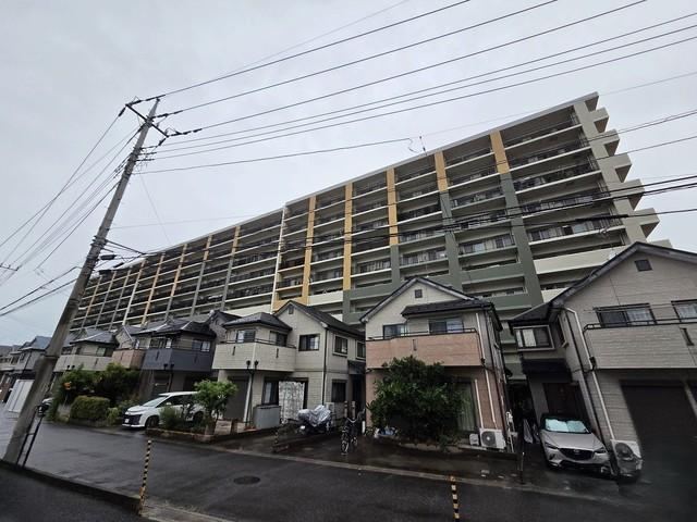 4LDK apartment in Miyoshi, Iruma District, Saitama - Photo 1