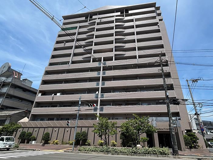 2LDK apartment in Fukuyama, Hiroshima - Photo 1