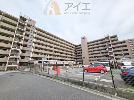 3LDK apartment in Funabashi, Chiba - Photo 1
