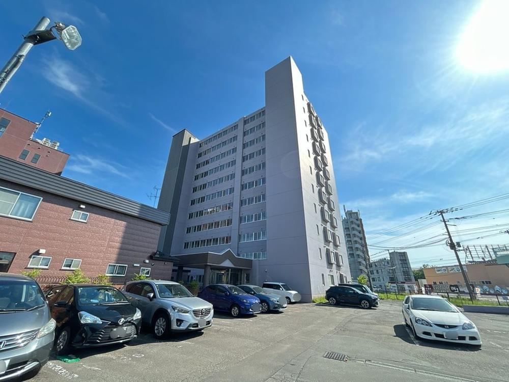 3LDK apartment in Kiyota Ward, Sapporo, Hokkaido - Photo 1
