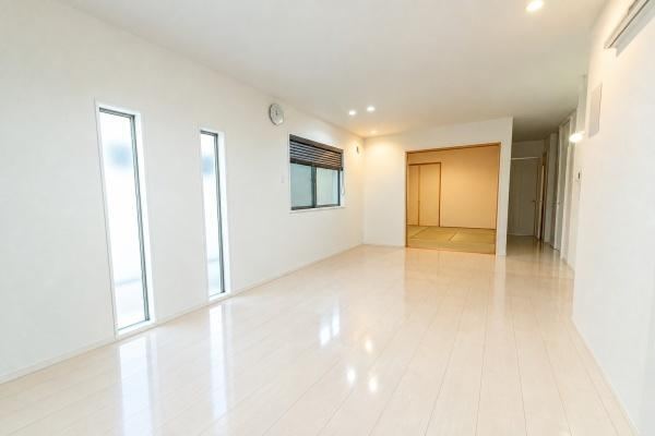 4LDK house in Tempaku Ward, Nagoya, Aichi - Photo 1