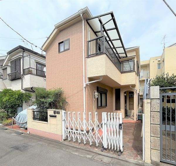 4LDK house in Setagaya Ward, Tokyo - Photo 1