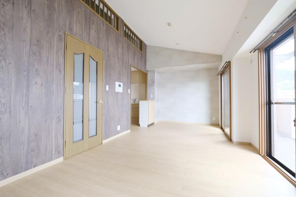 3LDK apartment in Saeki Ward, Hiroshima - Photo 1