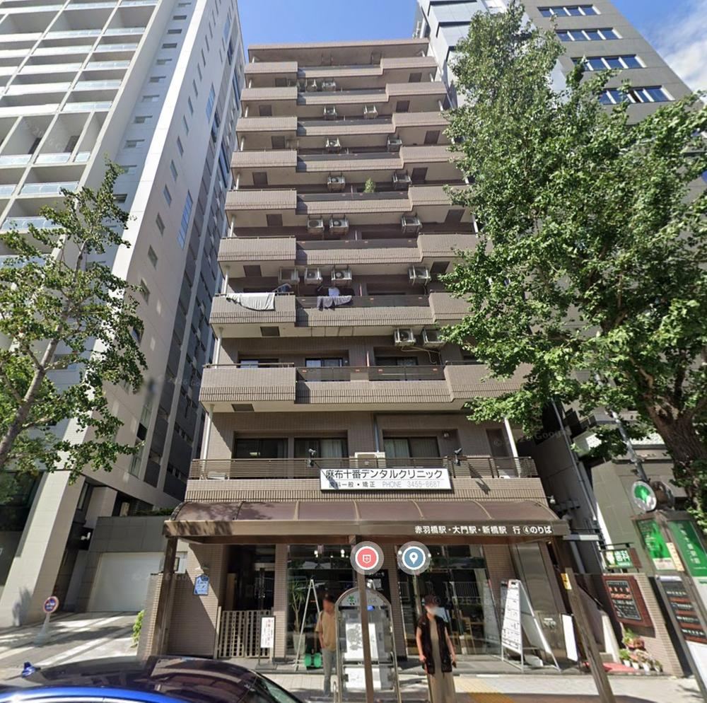 3LDK apartment in Minato Ward, Tokyo - Photo 1
