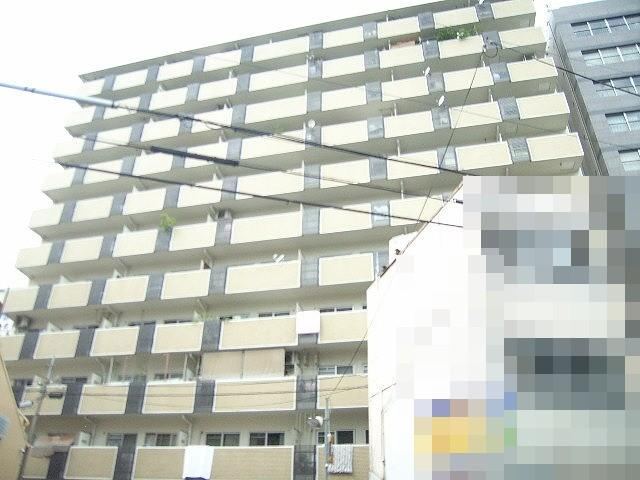2LDK+S apartment in Kita Ward, Osaka - Photo 1