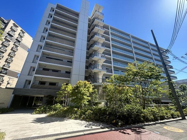 2LDK apartment in Akashi, Hyogo - Photo 1