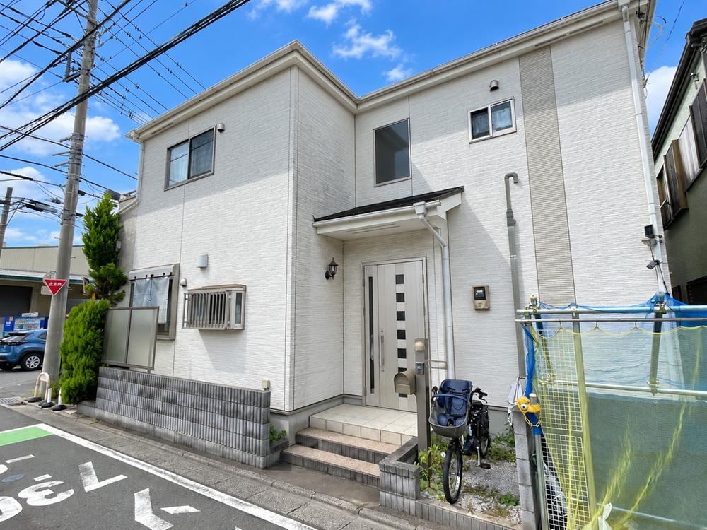 4LDK house in Sakura Ward, Saitama - Photo 1