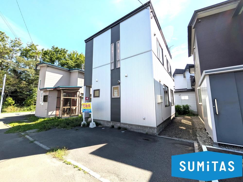 4LDK house in Kita Ward, Sapporo, Hokkaido - Photo 1