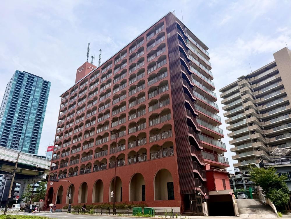 3LDK apartment in Kita Ward, Osaka - Photo 1
