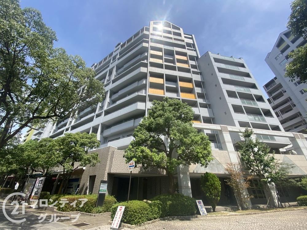 3LDK apartment in Higashinada Ward, Kobe, Hyogo - Photo 1