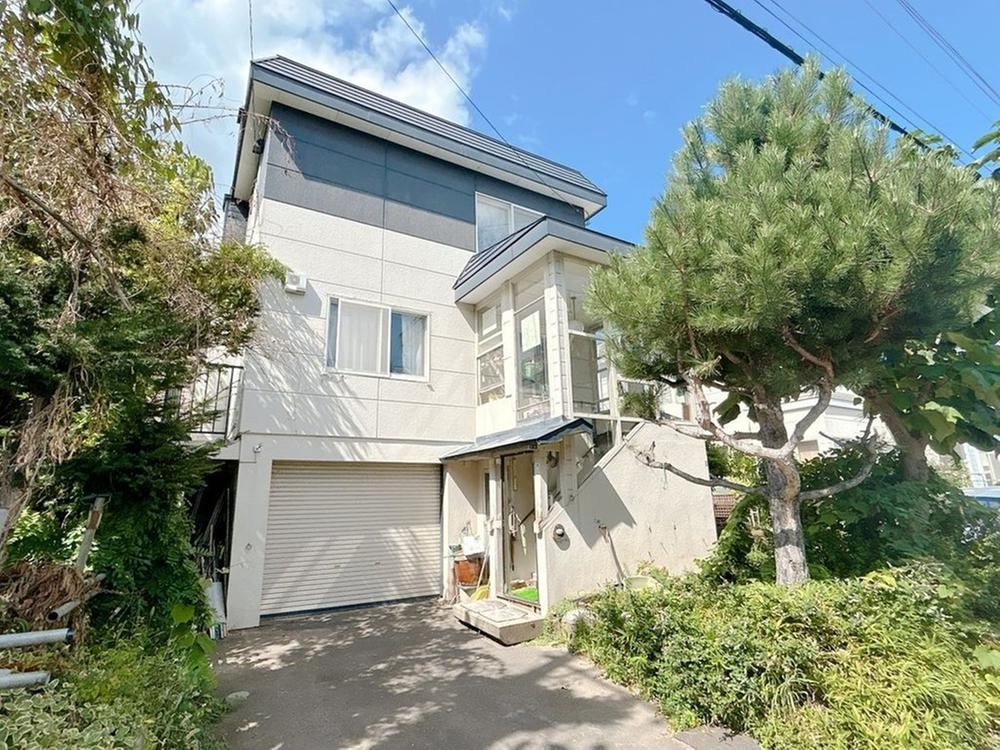 4LDK house in Teine Ward, Sapporo, Hokkaido - Photo 1