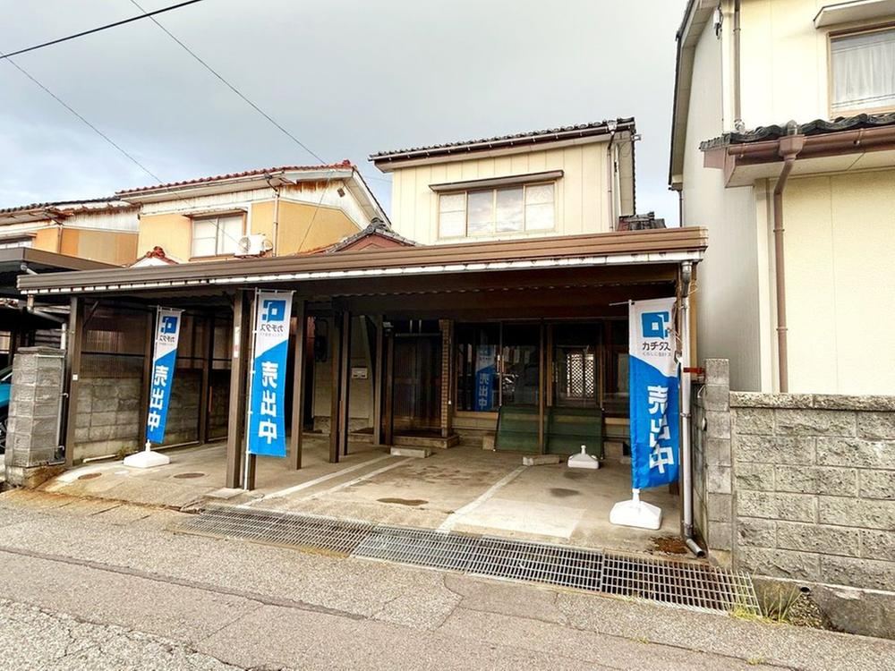 3LDK house in Takaoka, Toyama - Photo 1