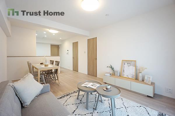 4LDK apartment in Suita, Osaka - Photo 1