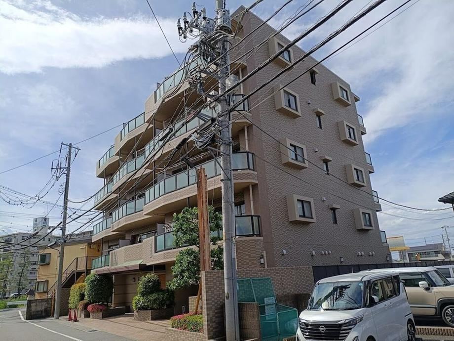 3LDK apartment in Soka, Saitama - Photo 1